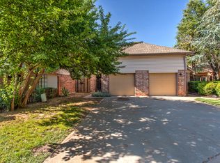 2927 Colonial Ln, Edmond, OK 73013