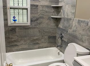 2 Crescent Ct APT 1, Newark, NJ 07106