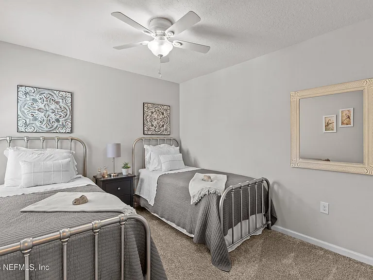 30 Bush Pl — Photo 23