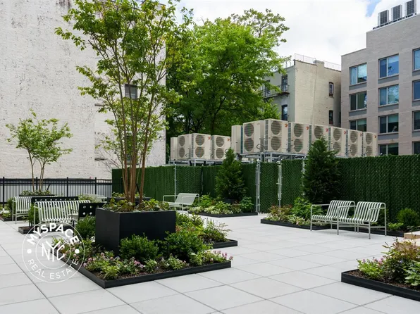 1499 Bedford Avenue image 28 of 46