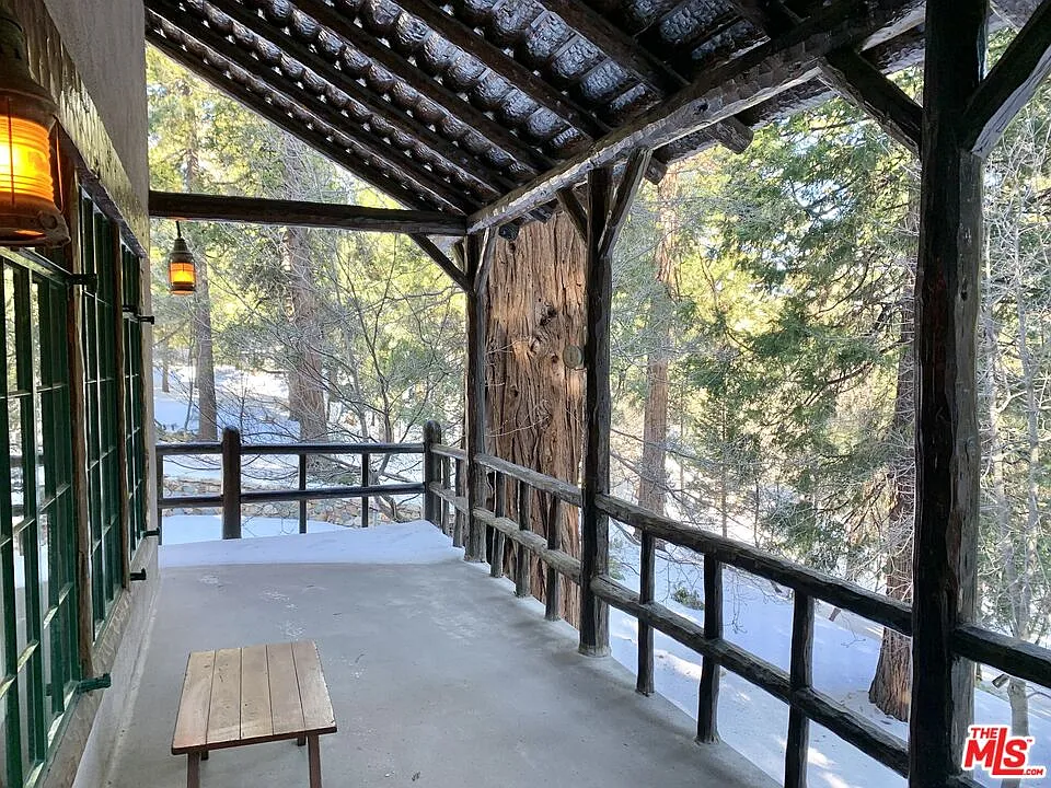 3 bed, 2.0 bath, 2100 sqft, $3,500 — Photo 4