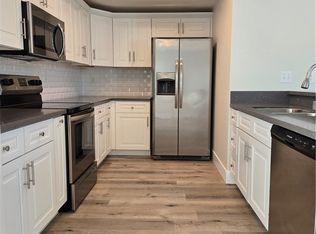 377 Huntington, Irvine, CA 92620