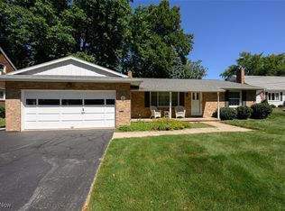 131 Maplecrest St SW, North Canton, OH 44720