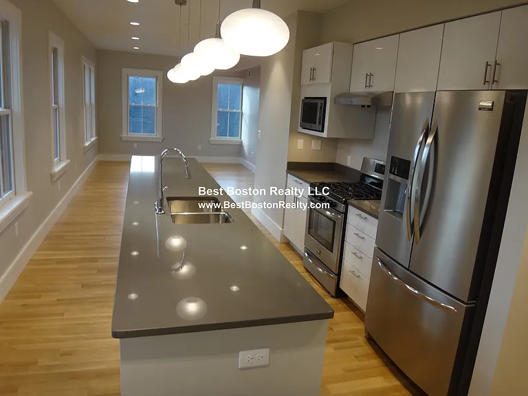 40 Bow St #3 — Photo 23