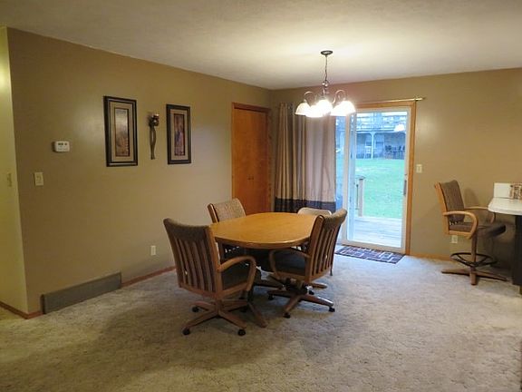 3rd image of 1116 Lawndale Dr