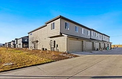 2962 Barnstormer St #3 — Photo 2