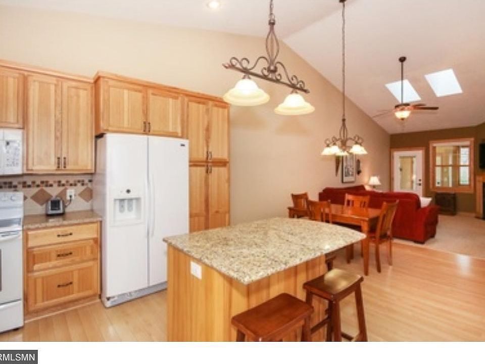 1st image of 1155 Parkwood Ln