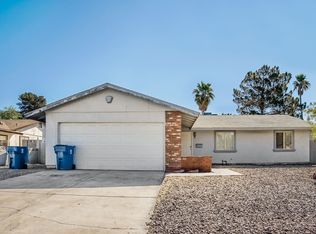 4386 Annie Oakley Dr, Las Vegas, NV 89121