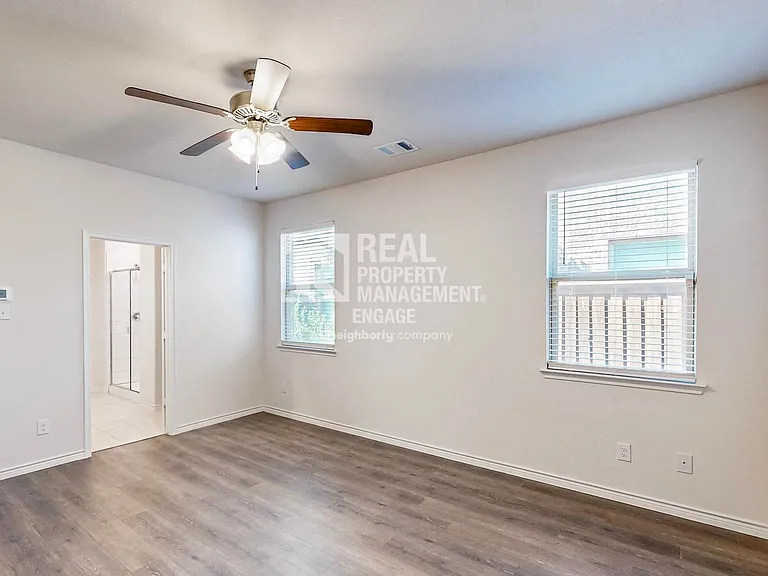 2321 Astapor Dr — Photo 17