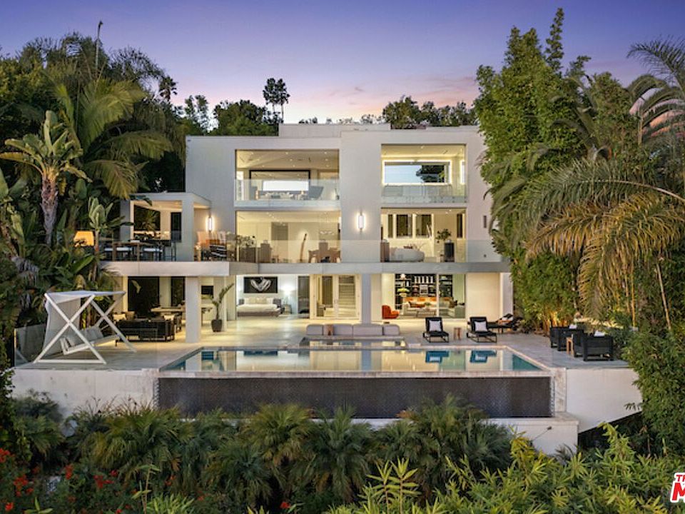 9066 Saint Ives Dr, Los Angeles, CA 90069 | Zillow