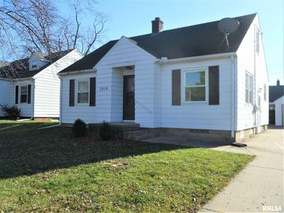 1210 E Fairoaks Ave, Peoria, IL, 61603