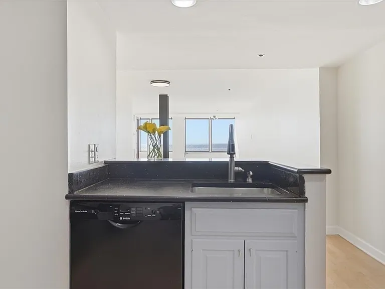 350 Revere Beach Blvd #6-6W — Photo 7