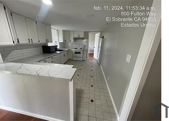 5 bed, 2600 sqft, $5,156 — Photo 2