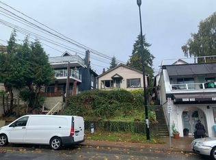 15671 Marine Dr, White Rock, BC V4B 1E3