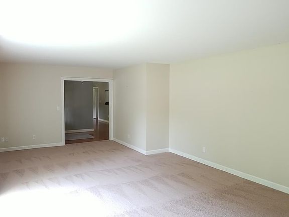 5th image of 9 Wynnwood Dr