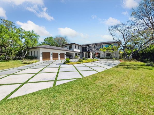 8825 SW 64th Ct, Pinecrest, FL 33156