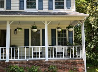 8016 Foxwood Dr, Raleigh, NC 27615