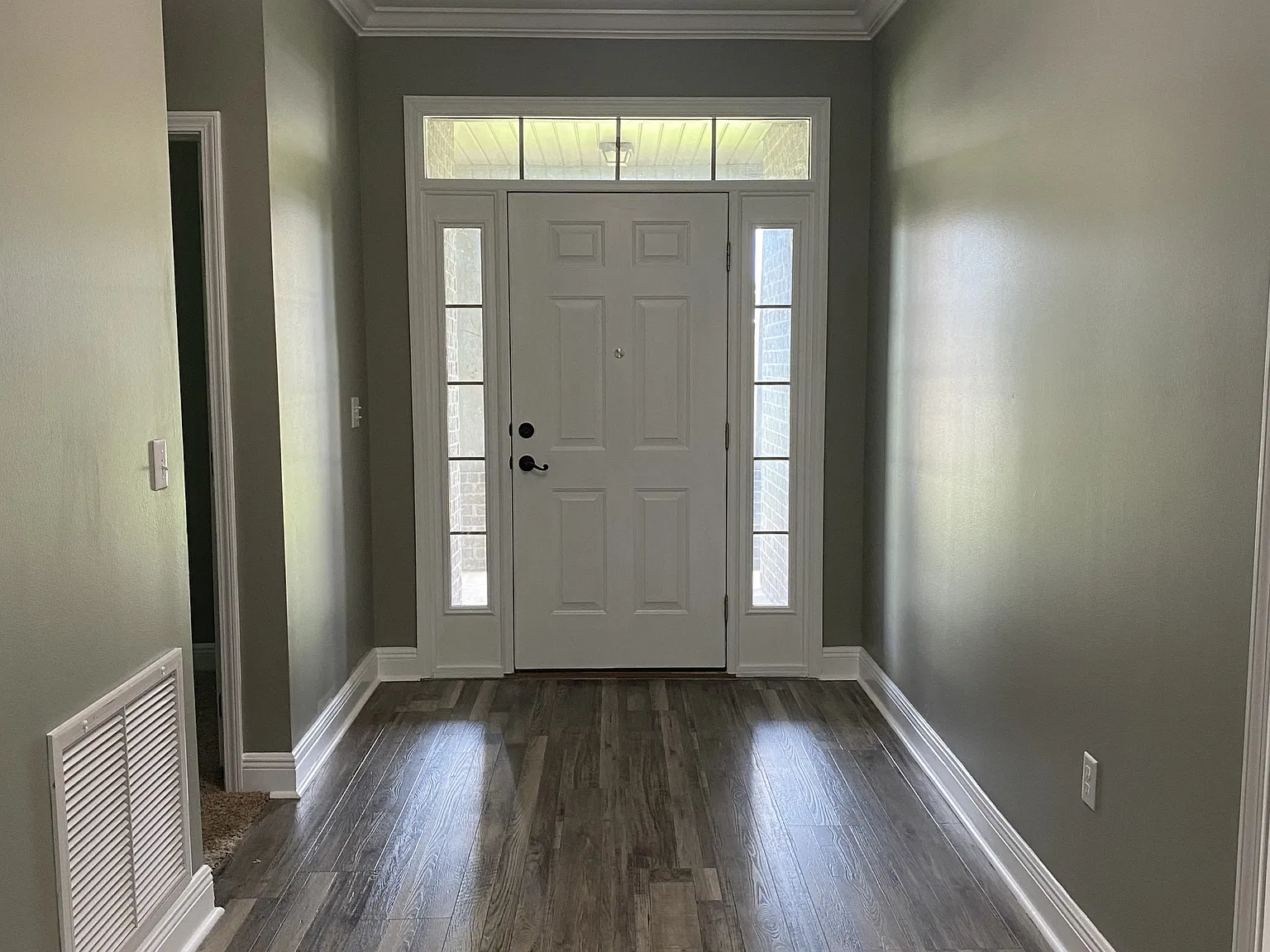5870 Pescara Drive - 1 — Photo 3