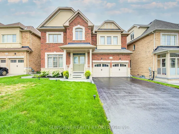 966 Sherman Brock Cir, Newmarket, ON L3X 0G7