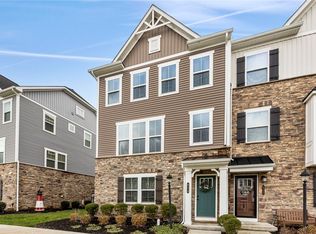 624 Amarth Ln, Cranberry Township, PA