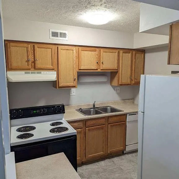 3891 Bennett Rd #8 — Photo 3