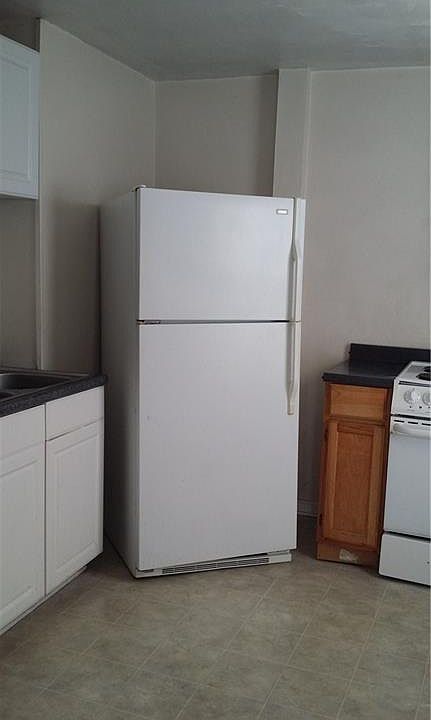 1st image of 1444 W 41st St APT 1B