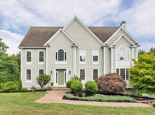 4 Ryan Farm Rd, Windham, NH 03087