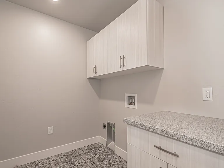 359 N 3 W #701 — Photo 38
