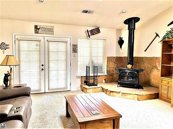 5th image of 19366 James Cir #364