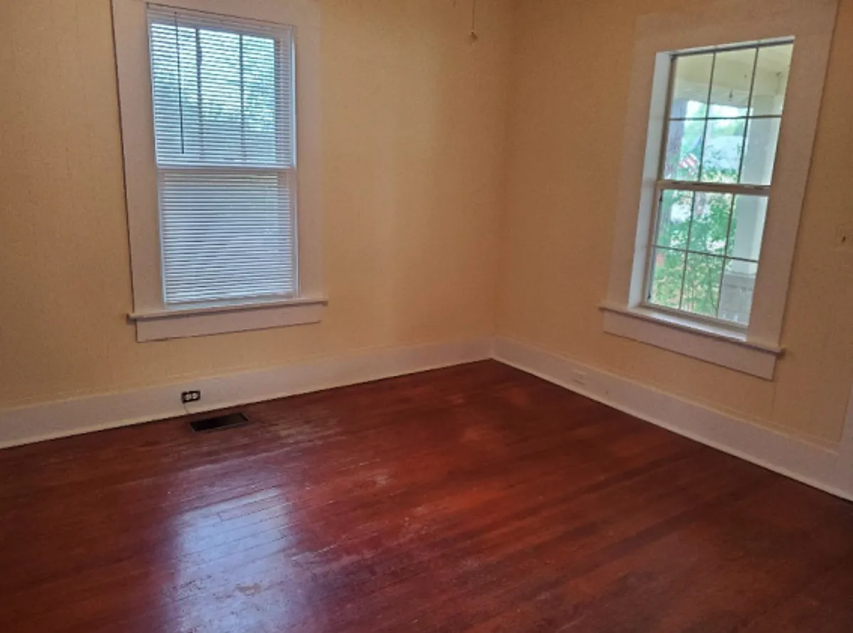 Building Photo - 1110 Mimosa Dr