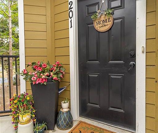 2nd image of 4215 SW 31ST DRIVE #201