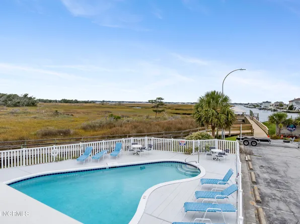 602 W Fort Macon Road #204, Atlantic Beach, NC 28512