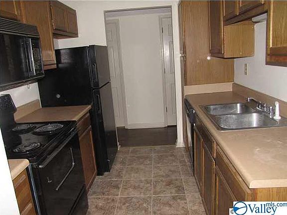5th image of 1075 Stones Throw Dr NW