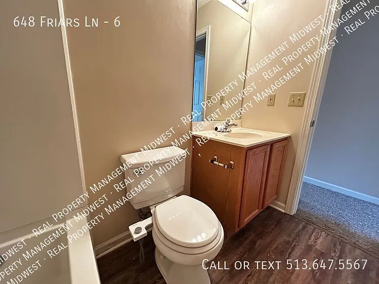648 Friars Ln #6 — Photo 15