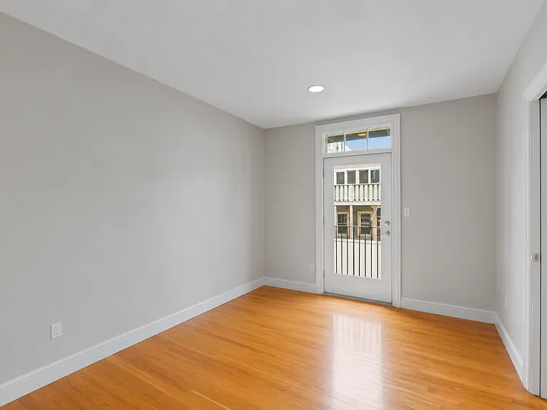 57 Bartlett St #3 — Photo 6