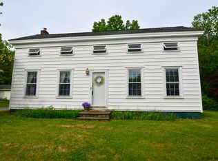 267 Weatherwax Rd, Averill Park, NY 12018