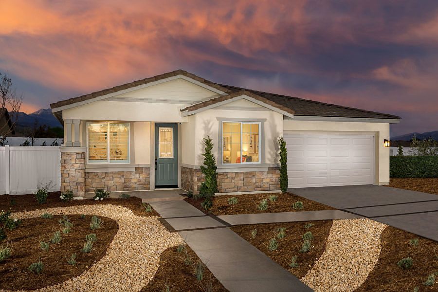 Pacific Mosaico Plan 1 Model Exterior