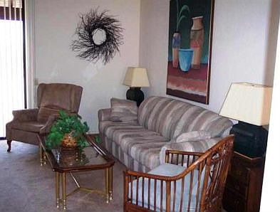 3rd image of 1440 W Desert Hills Dr