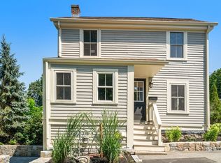 613 Grove St #613, Newton Lower Falls, MA 02462