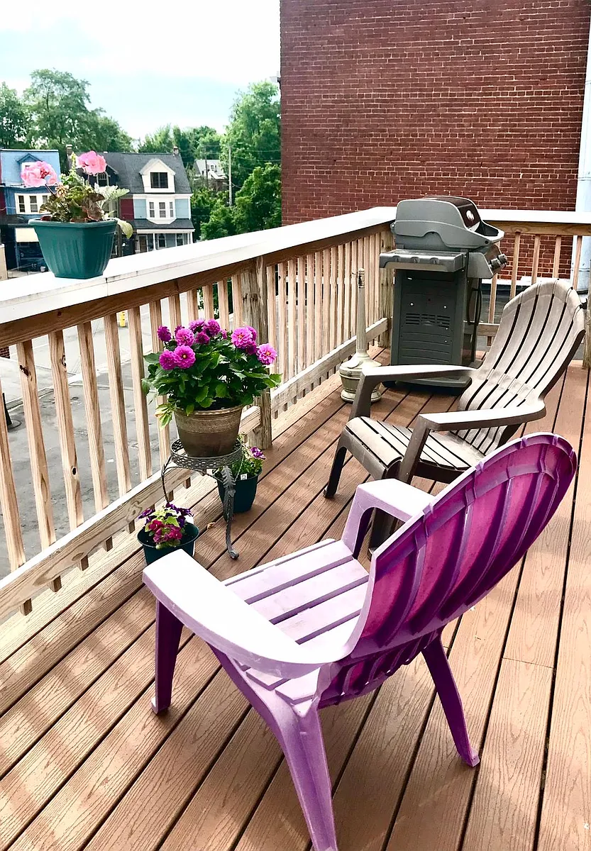 Common area rooftop deck. Open 365 days, 24/7 - The Uptown Lofts