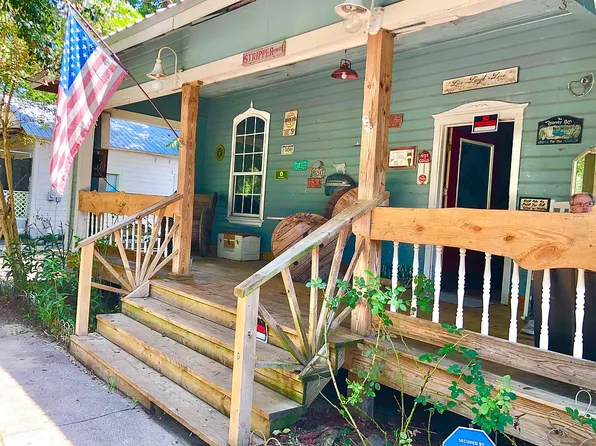 1884 Marsha Rd, Lockhart, AL 36455