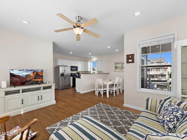 264 Morris Blvd, Manahawkin, NJ 08050