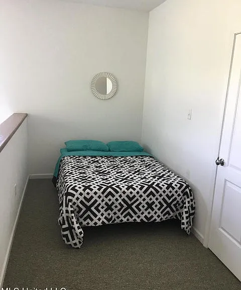 153 Markham Dr #B — Photo 11