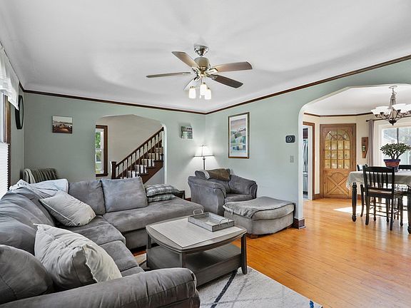 5th image of 69 S Ringold St