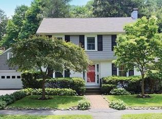 32 Park Ln, Newton, MA 02459