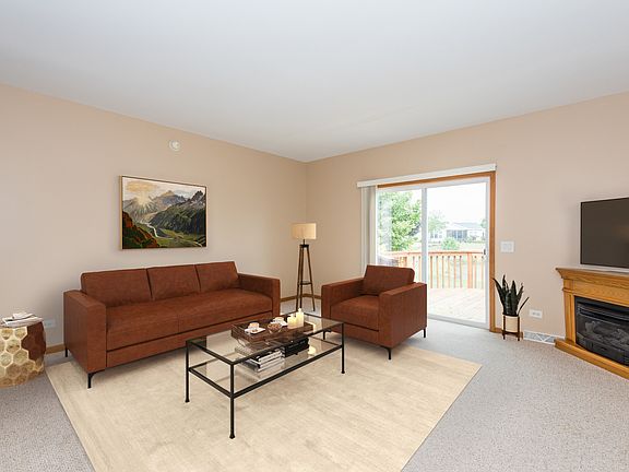2nd image of 106 Jockey Ct