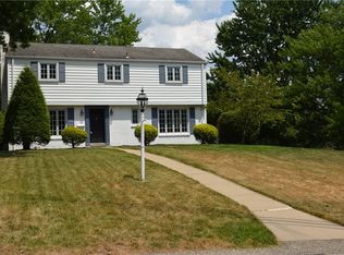2402 Broadlawn Dr, Pittsburgh, PA