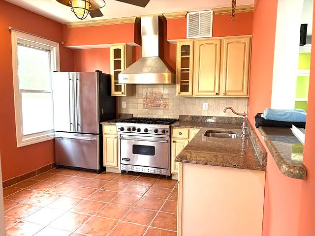 1 bed, 1.5 bath, $2,250 — Photo 3