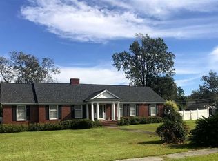203 S Farr Ave, Andrews, SC 29510