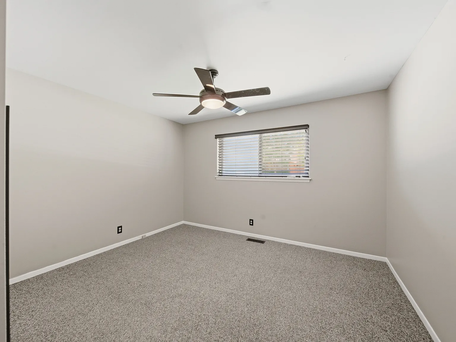 5811 East 61st Place - 1 — Photo 4